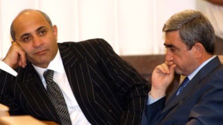 Ermənistanın baş naziri ifşa olundu 