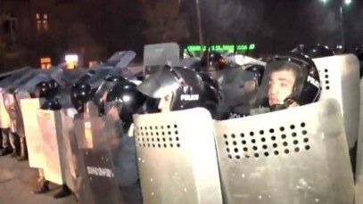 Ermənistanda vəziyyət qarışdı - FOTOLAR