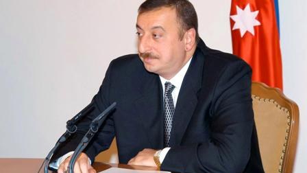 Prezident müəllimlərin maaşını 2 dəfə artırdı 