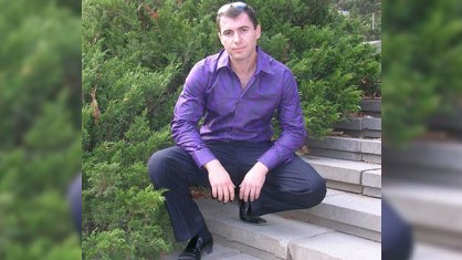 Deputatı kafedə güllələdilər 