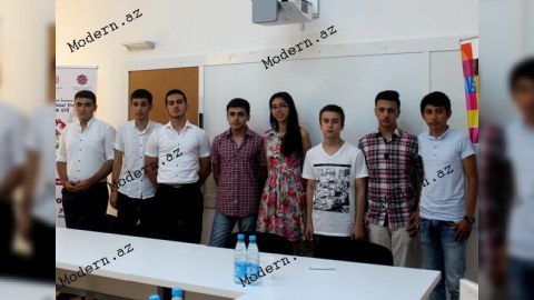 700 bal toplayan tələbələrdən kimlər əlaçı ola bilmədi?