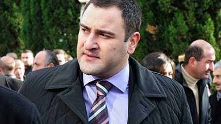 Daxili işlər naziri istefa verdi