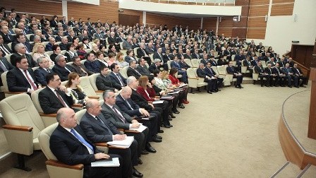 Səlim Müslümov nöqsanlara yol verən vəzifəli şəxsləri cəzalandırdı