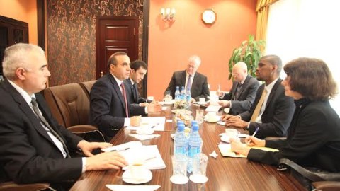 Azay Quliyev ABŞ rəsmisi ilə iki ölkə arasındakı münasibətləri müzakirə edib- FOTO