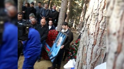 Vaqif Səmədoğlu atası ilə yanaşı dəfn olundu