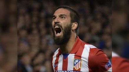 Arda Turan təcili xəstəxanaya aparıldı