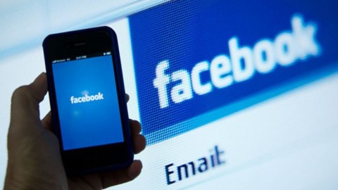 Azərbaycanda 1 milyon 320 min nəfər Facebook istifadəçisi var
