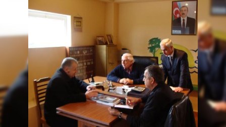 Hadi Rəcəbli seçicilərinin problemlərini dinləyib - FOTO