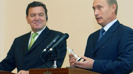 Putinin səxavəti - FOTOLAR