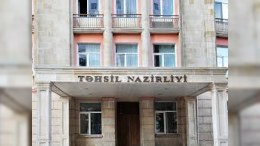 Təhsil Nazirliyi Xocalı soyqırımı ərəfəsində jurnalistləri cəbhə bölgəsinə aparacaq