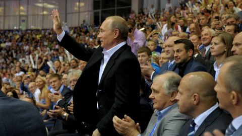 “Putinin adına məscid tikilə bilməz” - İlahiyyatçı 