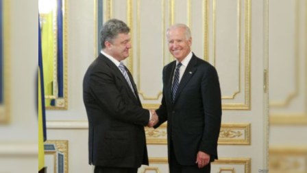Bayden Putini hədələdi, Poroşenko kömək istədi 