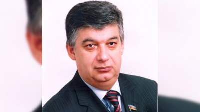 Əli Məsimli də manatın ucuzlaşmasından DANIŞDI: “Hökumət bəzi layihələri təxirə salacaq” 