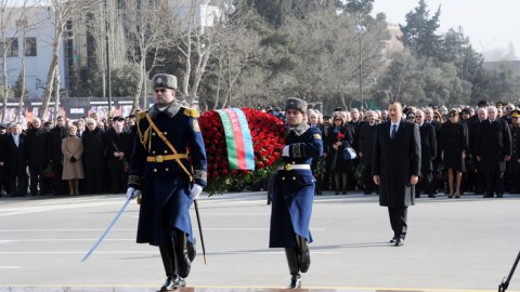 Prezident "Ana harayı" abidəsini ziyarət etdi