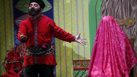 Leyla Əliyeva Musiqili Teatrda “O olmasın, bu olsun”a baxdı