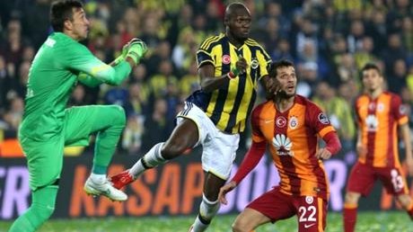 “Fənərbaxça” İstanbul derbisində “Qalatasaray”a qalib gəldi