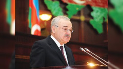Artur Rasizadə hesabatında Qarabağdan danışdı