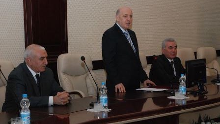 Əhliman Əmiraslanov: “Dünya təcrübəsini öyrənmədən irəli gedə bilmərik” 