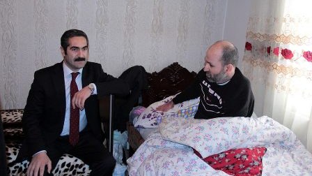 Şəhid və əlil ailələrinə maddi yardım verildi