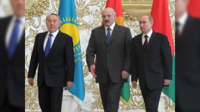 Putin Qazaxıstan və Belarus prezidentləri ilə görüşüb 