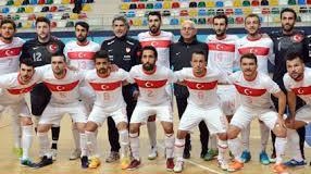 Türkiyə Ermənistanla oynadı