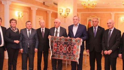 Umud Mirzəyev Udmurtiya rəhbərinə BAMF-ın ali mükafatını verib