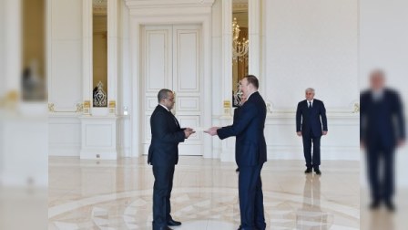 Prezident yeni səfirlərin etimadnaməsini qəbul edib - FOTOLAR
