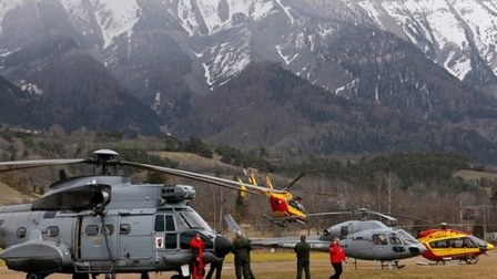 Qəzaya uğrayan təyyarənin birinci pilotu 20 dəqiqə həmkarına yalvarıb   