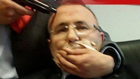 Türkiyədə prokuroru girov götürdülər – FOTOLAR 