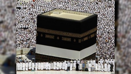 Azərbaycanda Həcc ziyarətinə getmək istəyən ali məktəb müəllimi işdən çıxarılıb
