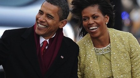 Obama arvadı ilə birgə bir ildə 477 min dollar qazanıb