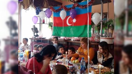 Bakıda eyni vaxtda 20 uşağa kiçik toy mərasimi keçirilib