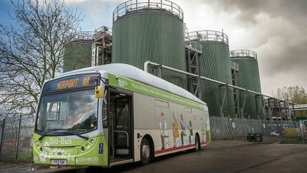 İnsan nəcisi ilə işləyən avtobuslar – FOTOLAR