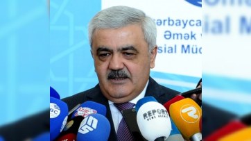 Rövnəq Abdullayev: “Neftin qiyməti maya dəyərindən aşağı düşə bilməz” 