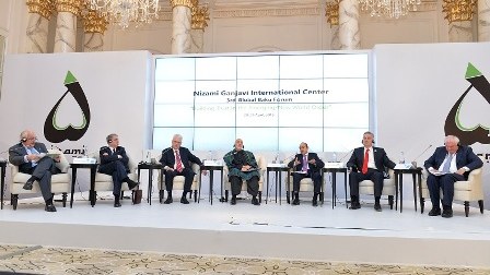 Bakıda sabiq prezidentlərin gərgin müzakirələri: "Barış model deyil"– FOTOLAR 