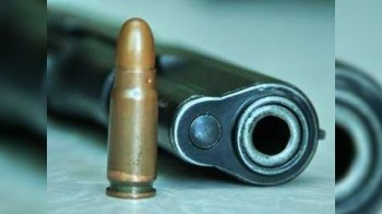 Polis baş həkimi güllələdi 