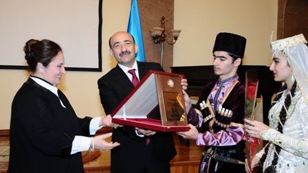 Nazir mədəniyyət xadimlərinə fəxri ad mükafatları verdi - FOTOLAR