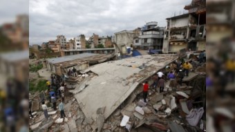 Nepal zəlzələsində ölənlərin sayı 7 minə çatdı
