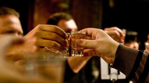Hansı partiya sədri spirtli içki içir, hansı yox? - “Çox az içirəm”, “Heç dadına baxmamışam” - SORĞU