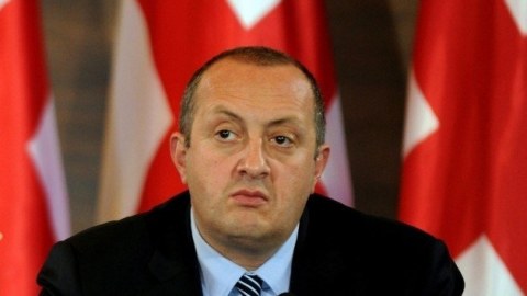 Prezident yeni hökumətin tərkibini parlamentə təqdim etdi