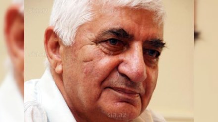 Fikrət Qoca: “Yazıçı elə özü-özülüyündə parlamentdir”