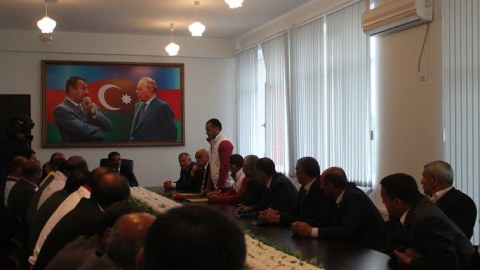 İcra başçısı erməni himninə etiraz edən idmançıya “Fəxri Fərman” verdi