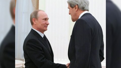 Putin bu gün Soçidə Kerri ilə görüşəcək