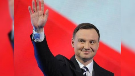 Polşada müxalifət lideri prezident seçkilərinin ilk turunun qalibi oldu