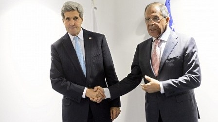 Kerri ilə Lavrov arasında görüş başladı 