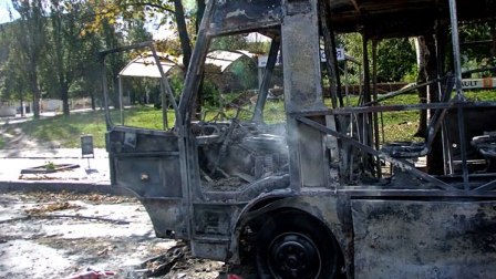 Avtobus dayanacağında 41 nəfər güllələndi