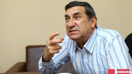 65 yaşlı Arif  Quliyev: “Yuxum yaman qaçıb, gündə cəmi 10 saat yatıram” - MÜSAHİBƏ 