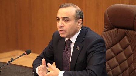 “Televiziyalarda spirtli içkilərin gizli reklamı gedir” - Azay Quliyev