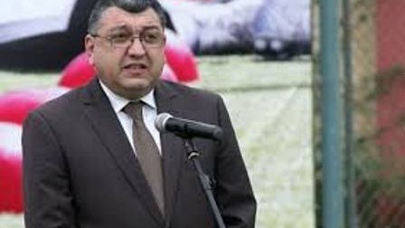 Deputat Strasburqa gedib  