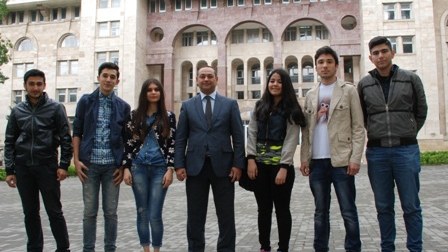 Tibb Universitetində "Şən və Hazırcavablar” komandası yaradıldı